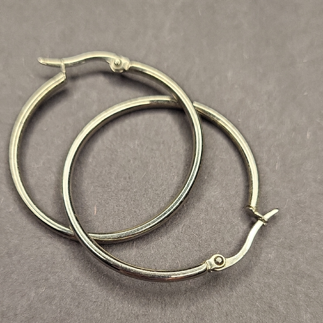 Chic Silver Hoop Earrings 10$